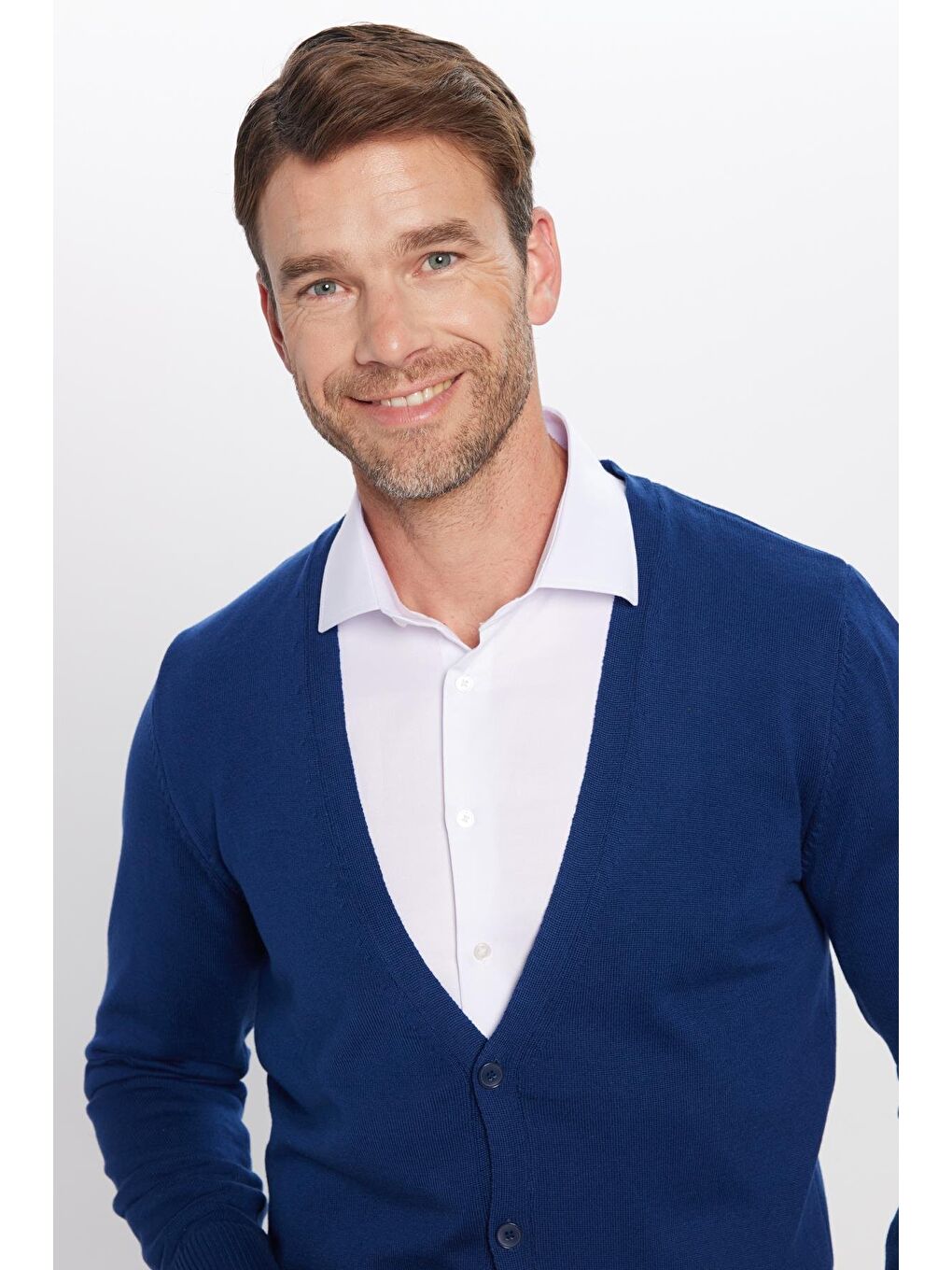 Erkek Standart Fit Normal Kesim Düğmeli Düz Pamuklu Lacivert Hırka-1