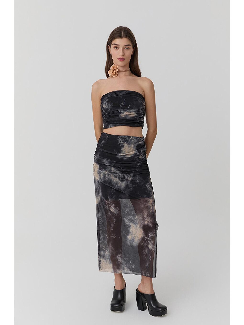 Desenli Straplez Tül Bluz Siyah