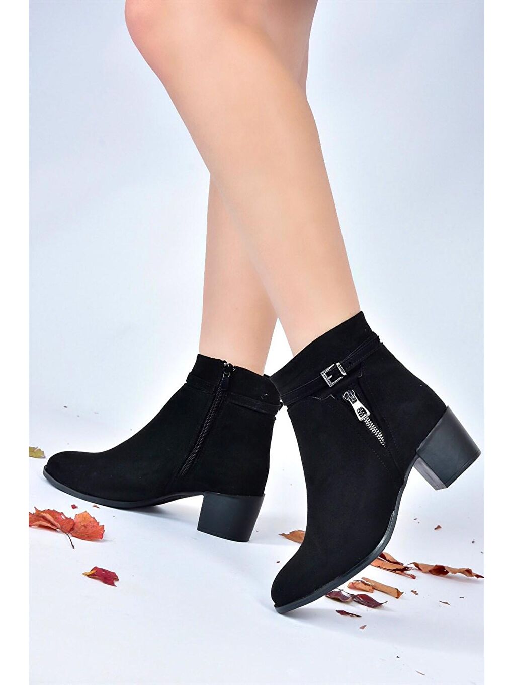L6741552 Siyah Kadın Bot-1