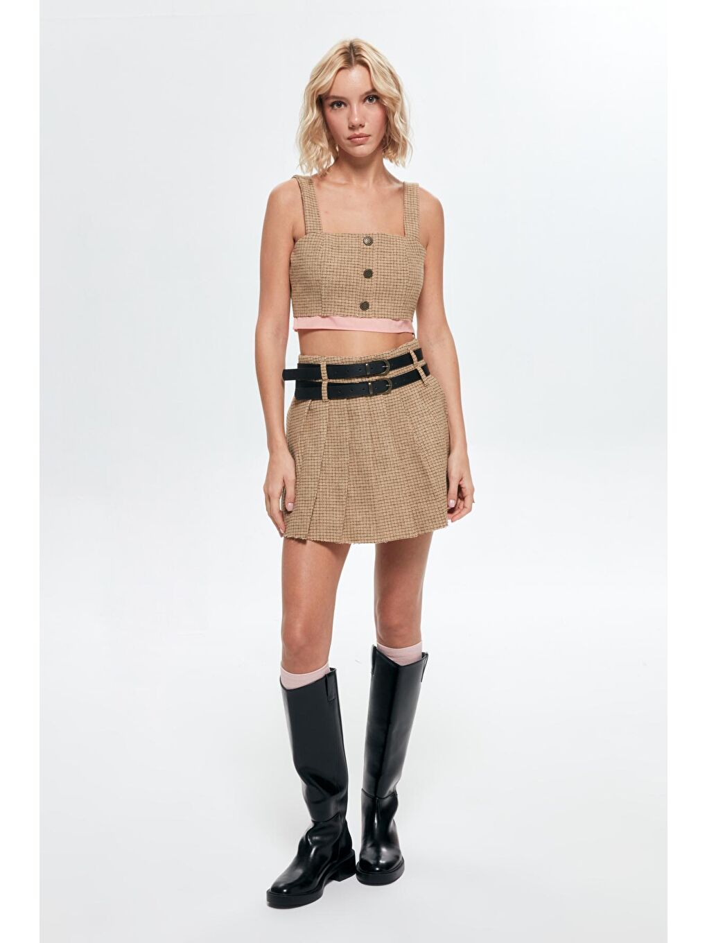 Garni Detaylı Ekoseli Bluz Bej