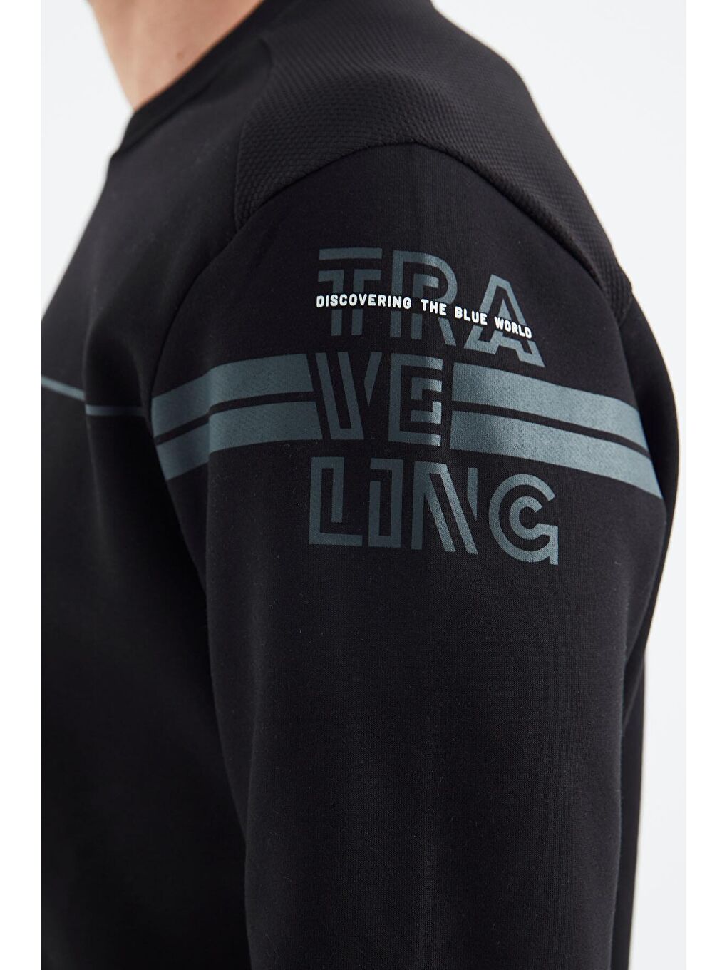 Siyah O Yaka Rahat Form Erkek Sweatshirt - 88316-2