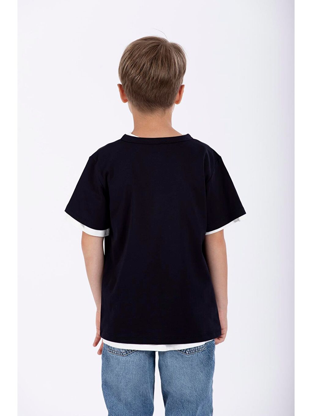 Beyaz Patlı Düğmeli Erkek Çocuk Tişört-5