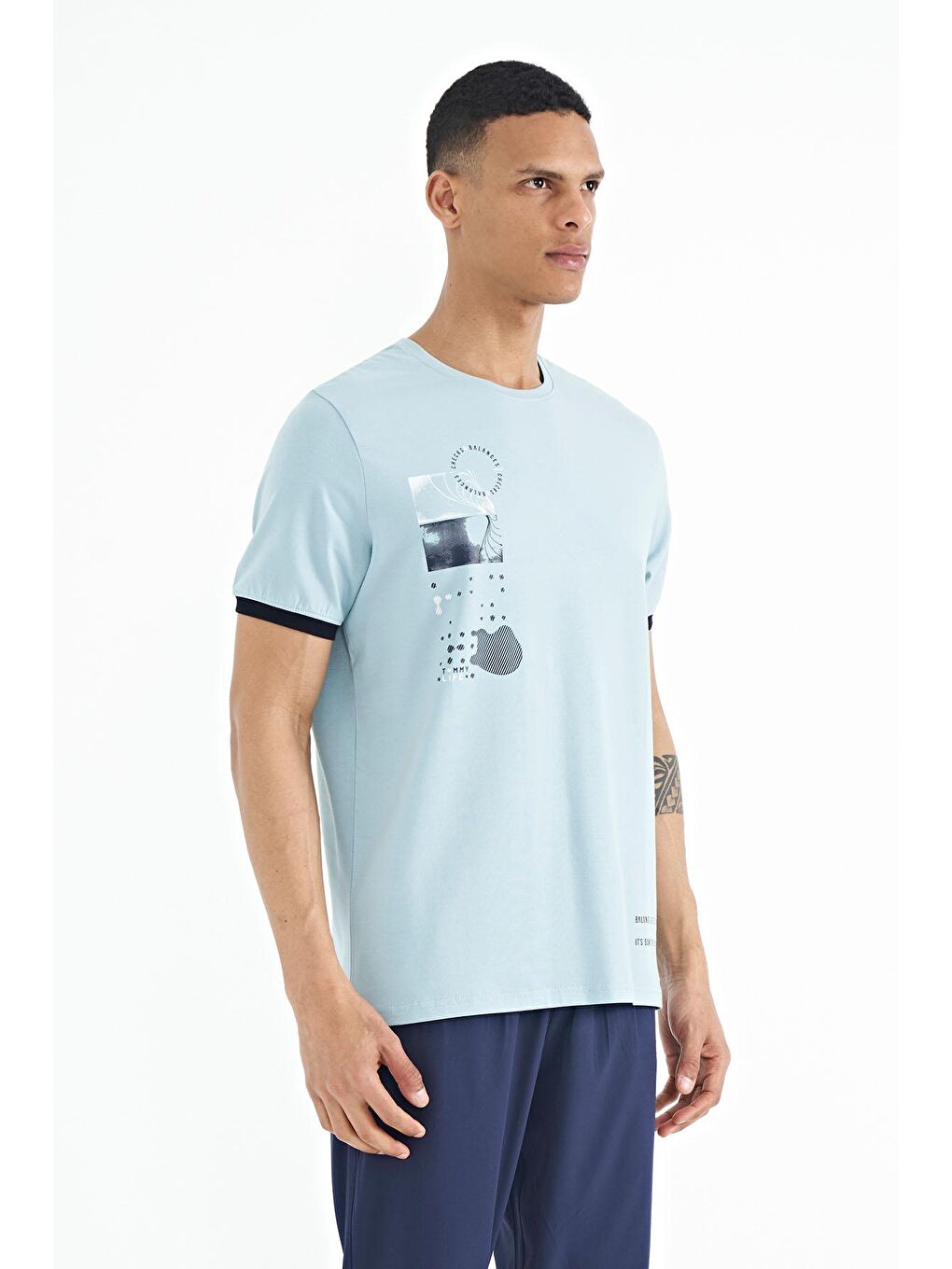 Açık Mavi Baskı O Yaka Detaylı Standart Form Erkek Tişört - 88216-2