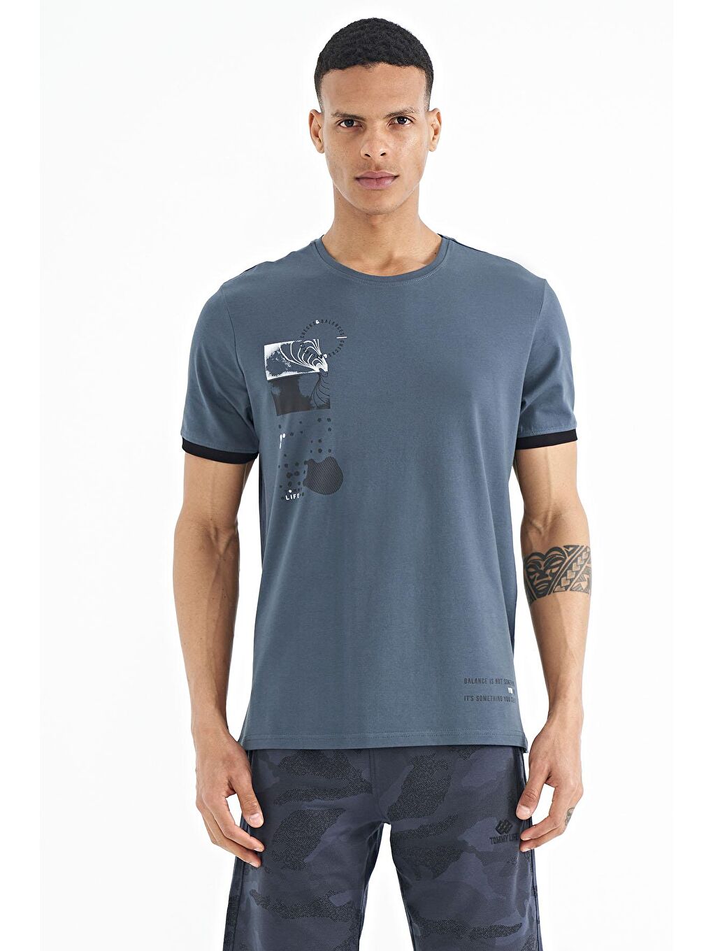 Orman Yeşili Baskı O Yaka Detaylı Standart Form Erkek Tişört - 88216