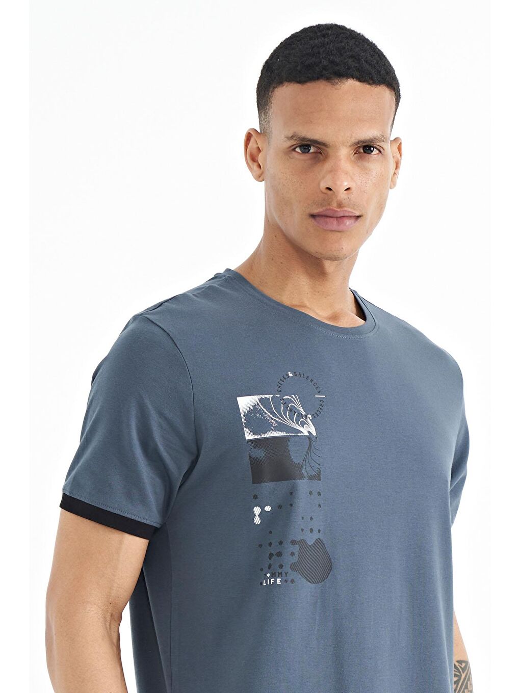 Orman Yeşili Baskı O Yaka Detaylı Standart Form Erkek Tişört - 88216-2