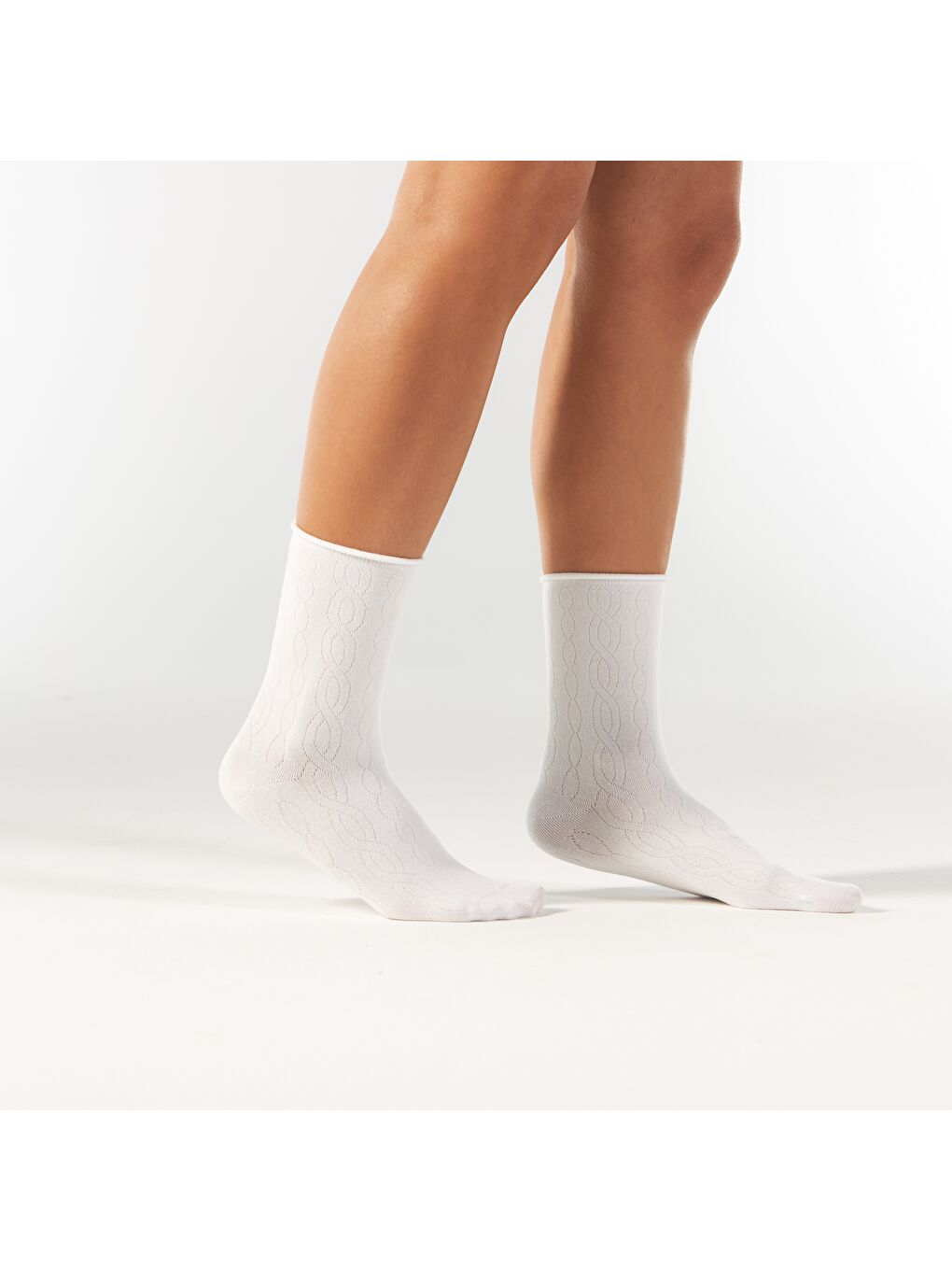 Beyaz Düz Zincir Desenli Modal Lastiksiz Dikişsiz Kadın Soket Çorap 36-41-1