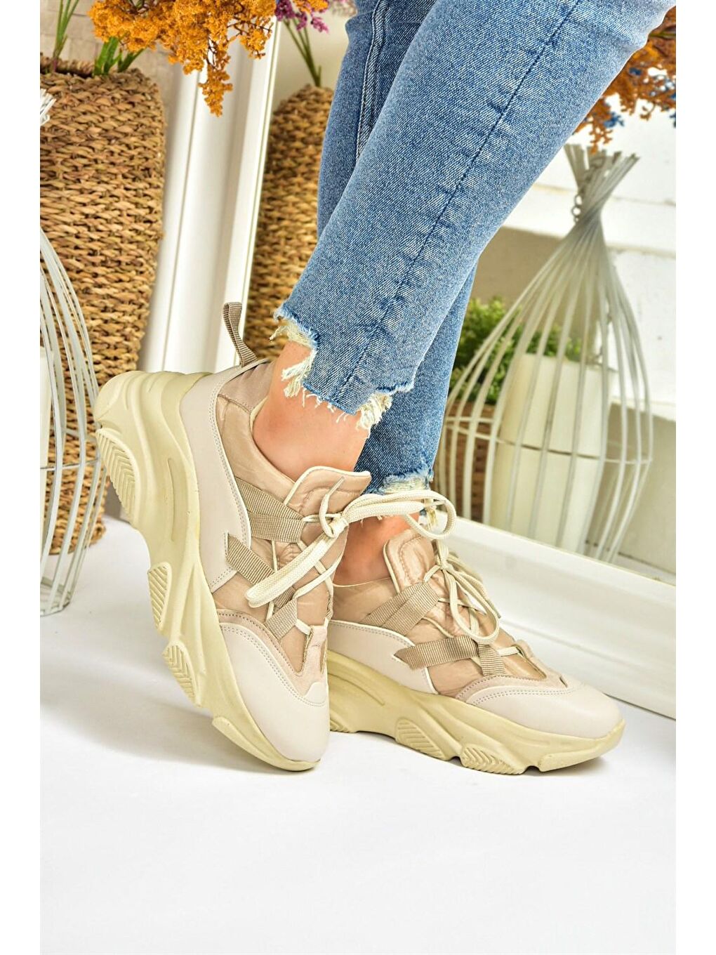 M973514409 Bej Kadın Sneakers