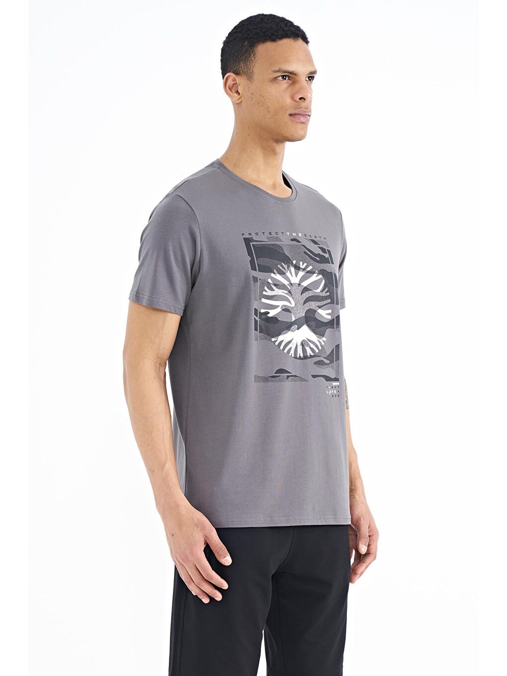 Koyu Gri Desen Baskılı O Yaka Standart Kalıp Erkek Tişört - 88232-3