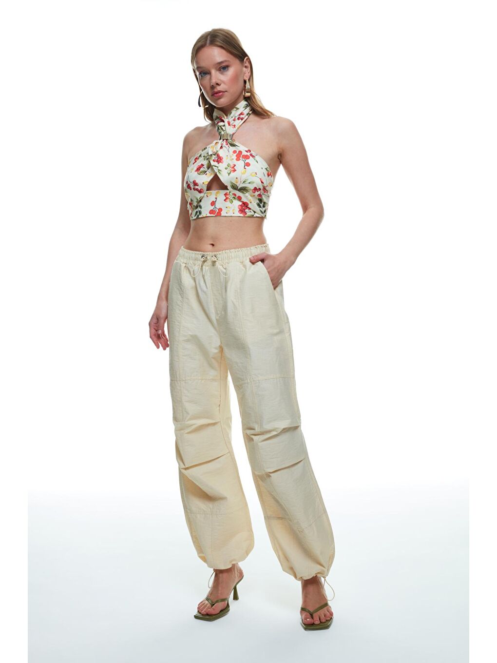 Geniş Paça Paraşüt Pantolon Bej