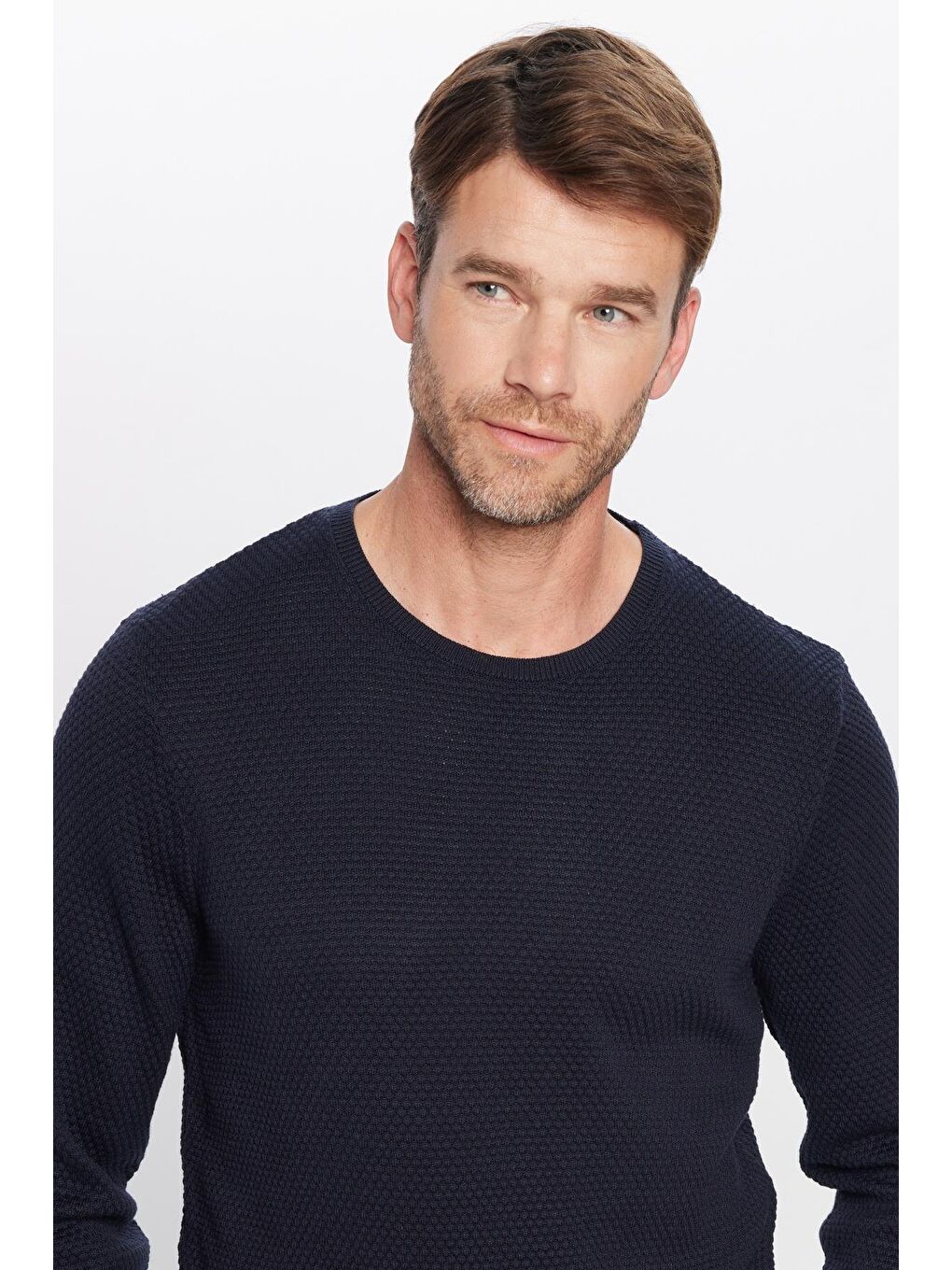 Erkek Standart Fit Normal Kesim Bisiklet Yaka Petek Desenli Lacivert Triko Kazak