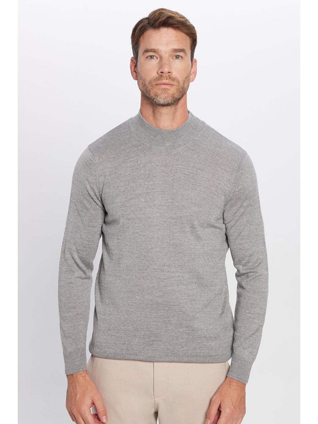 Erkek Standart Fit Normal Kesim Yarım Balıkçı Yaka Düz Gri Triko Kazak-4