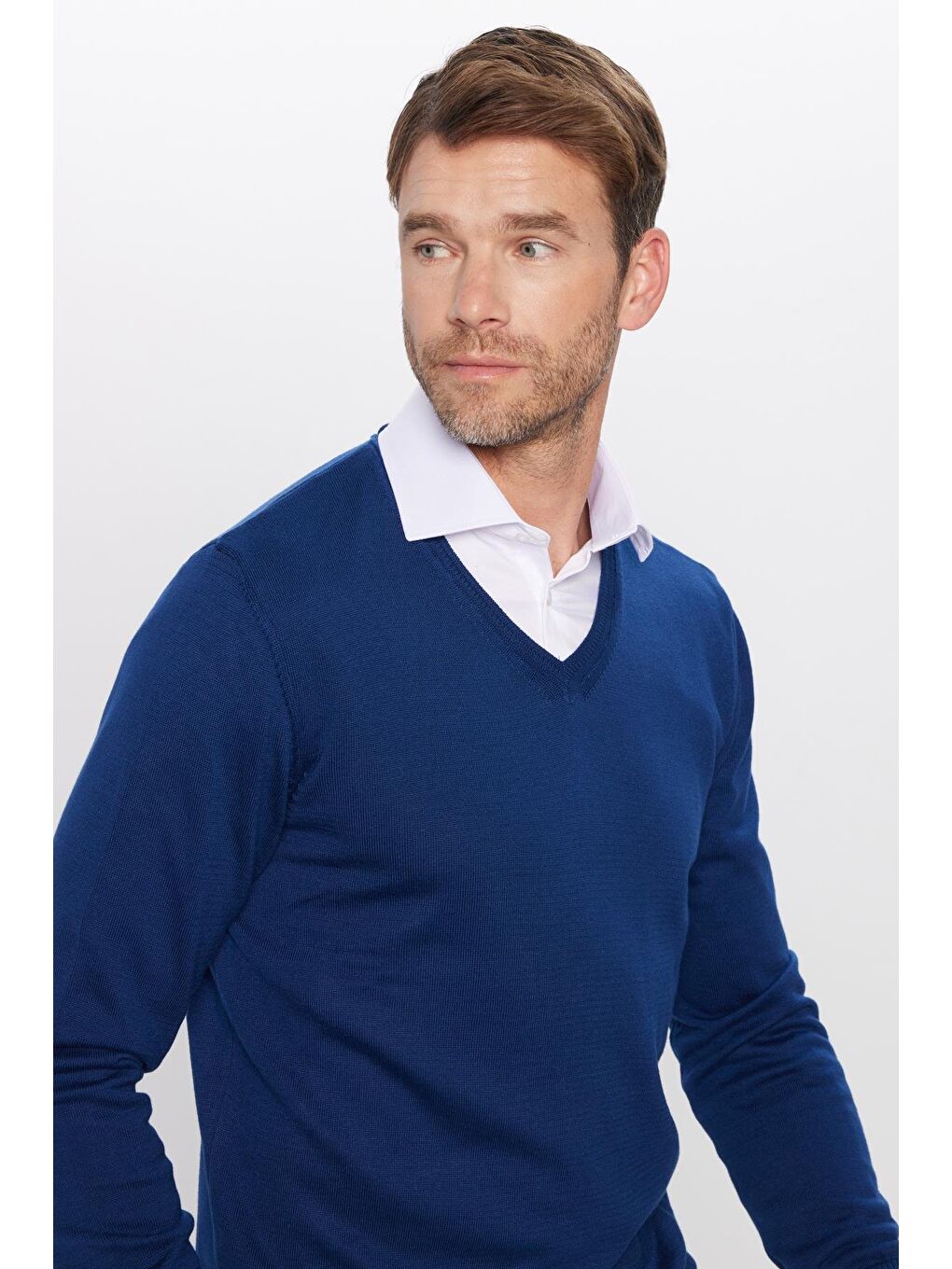 Erkek Standart Fit Normal Kesim V Yaka Pamuklu Mavi Triko Kazak