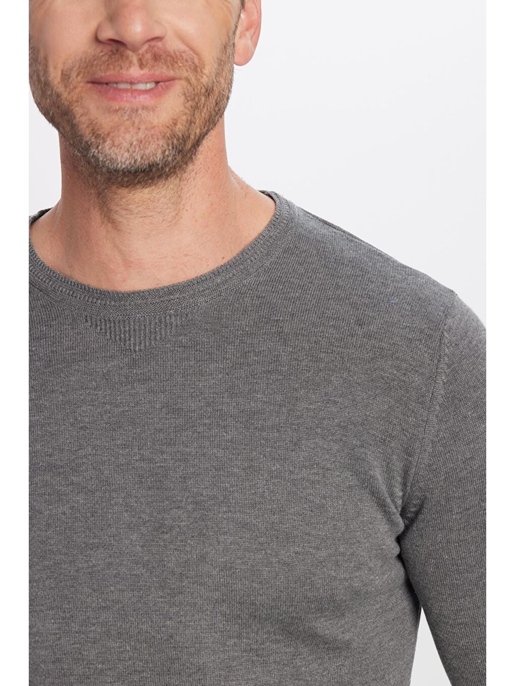 Erkek Standart Fit Normal Kesim Bisiklet Yaka Gri Triko Kazak-3