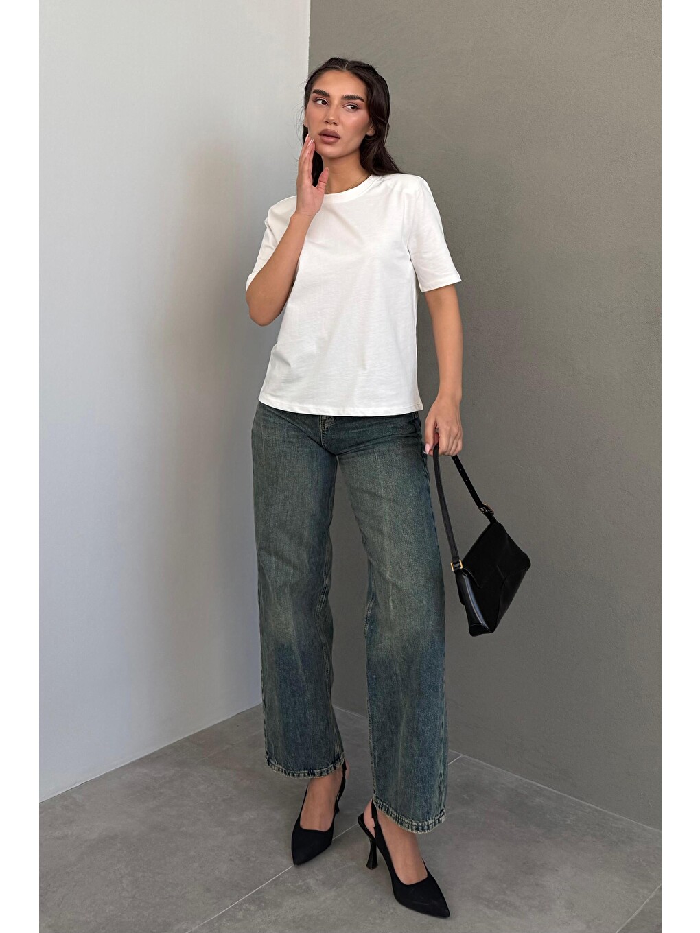 Beyaz %100 Pamuk Vatkalı Oversize Kadın T-shirt Mg2442-3