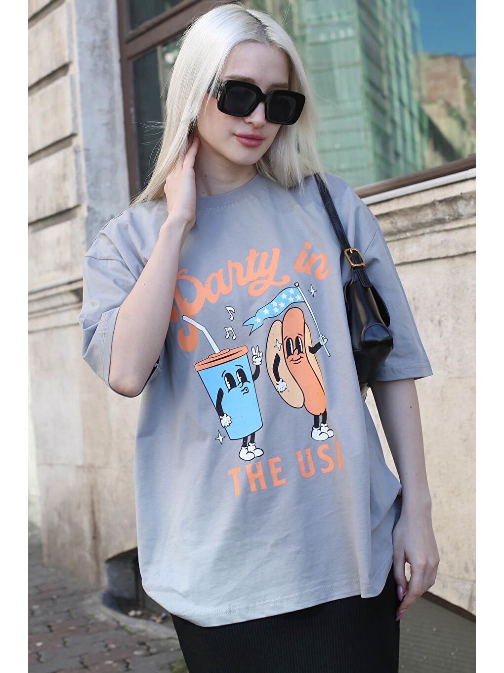 Boyalı Gri Baskılı Bisiklet Yaka Kadın Tişört Mg1777-1