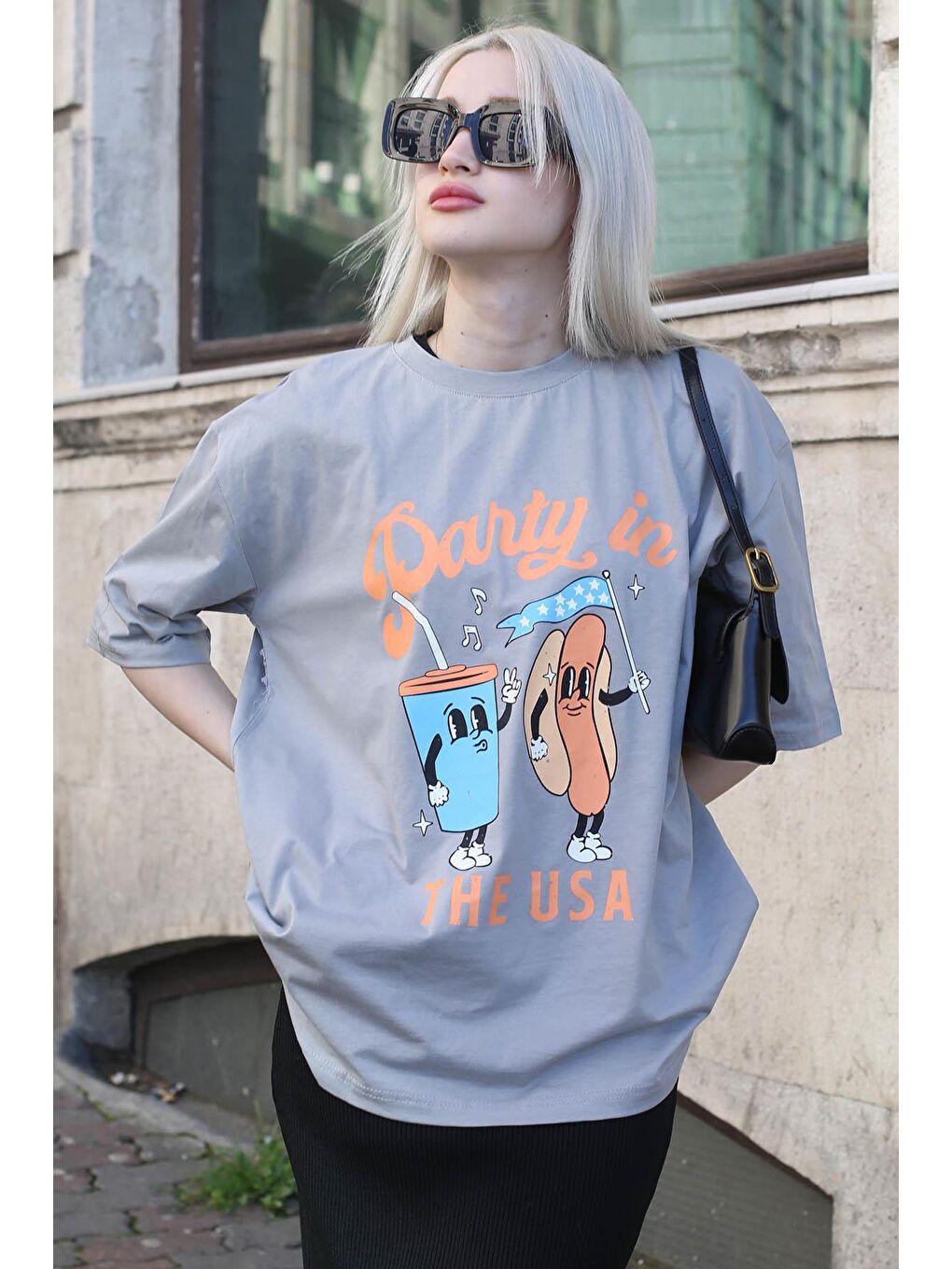 Boyalı Gri Baskılı Bisiklet Yaka Kadın Tişört Mg1777-2