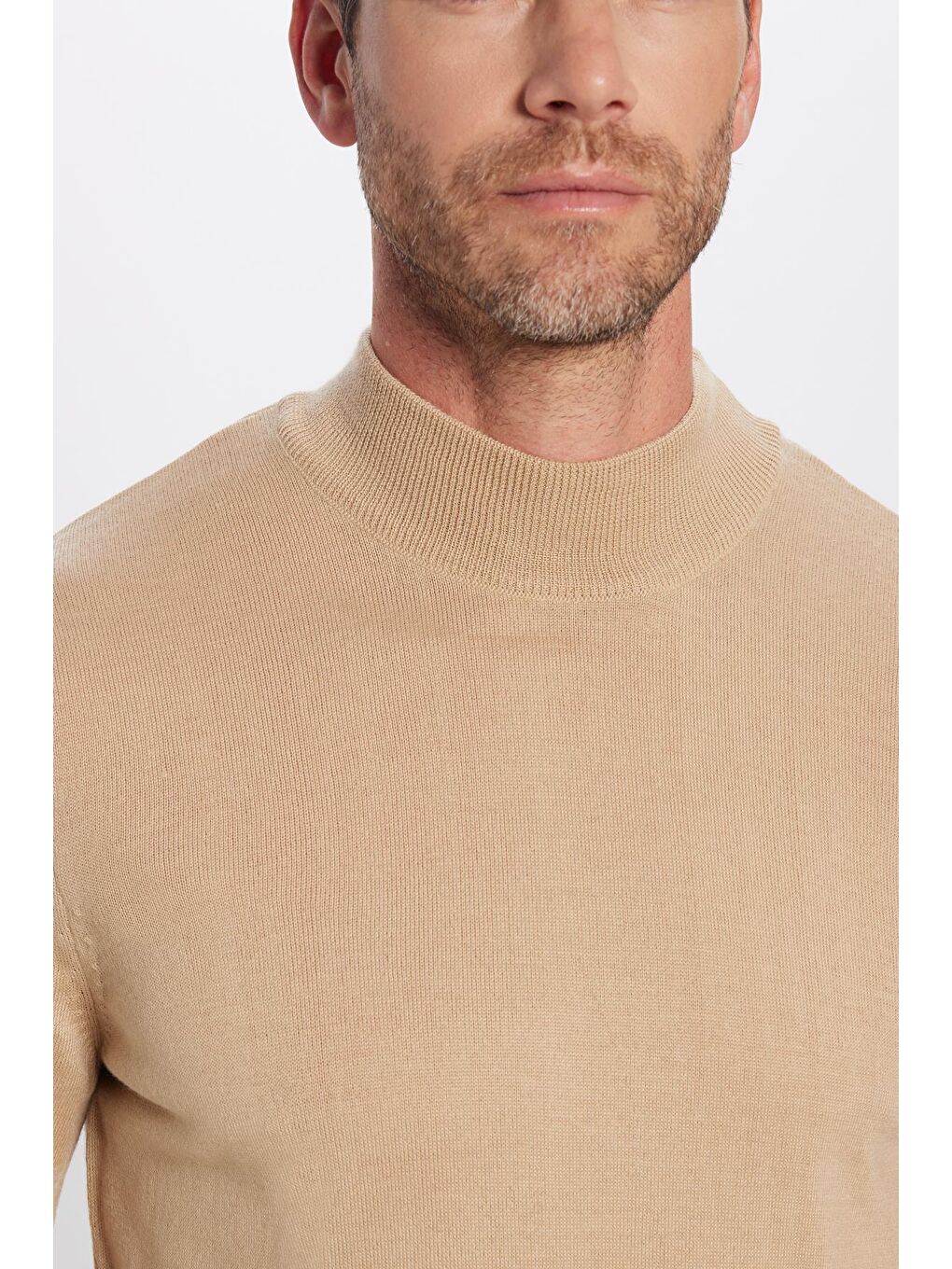 Bej Erkek Standart Fit Normal Kesim Yarım Balıkçı Yaka Düz Taş Triko Kazak-3