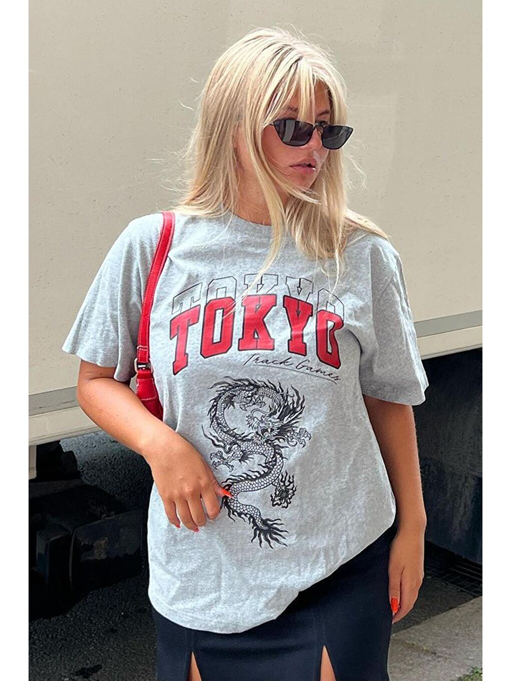 Boyalı Gri Baskılı Bisiklet Yaka Kadın Tişört Mg1771-3