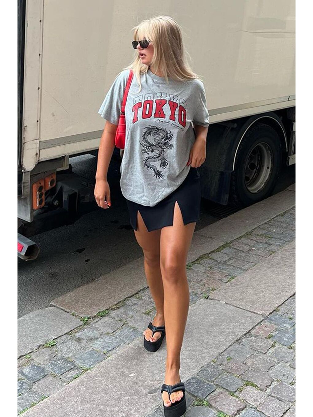 Boyalı Gri Baskılı Bisiklet Yaka Kadın Tişört Mg1771-4