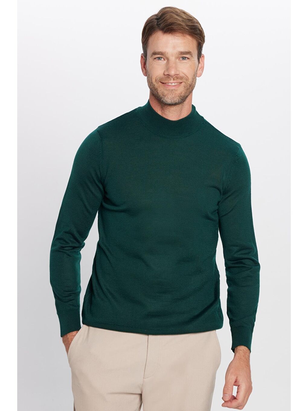 Erkek Standart Fit Normal Kesim Yarım Balıkçı Yaka Düz Yeşil Triko Kazak-1