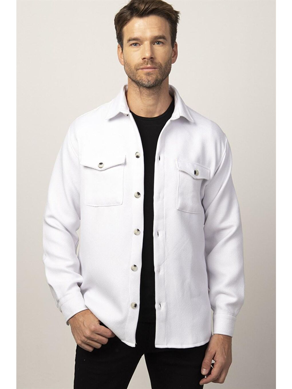 Relax Fit Çift Cep Kapaklı Kışlık Erkek Beyaz Gömlek-1
