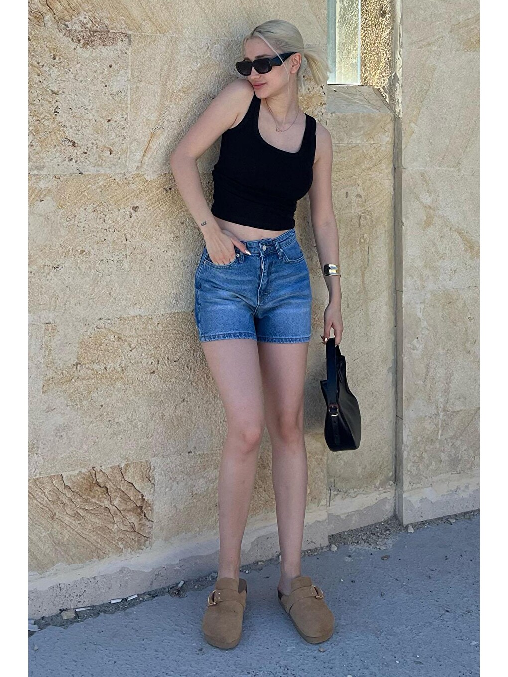 Mavi Yüksek Bel Cepli Jean Şort-1