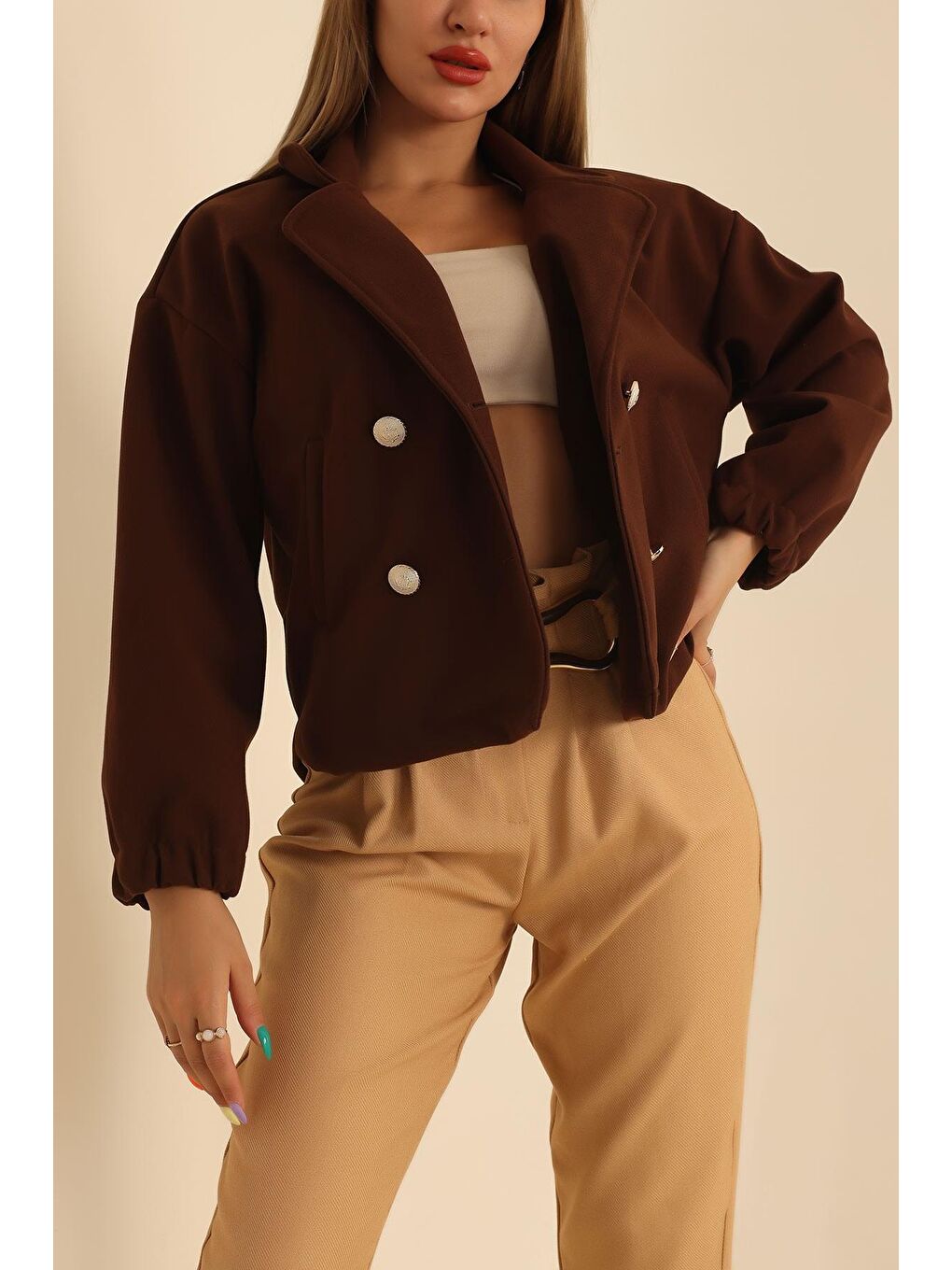 Kadın Kahverengi Kruvaze Yaka Kol Ağzı Lastikli Kısa Kaşe Ceket-2