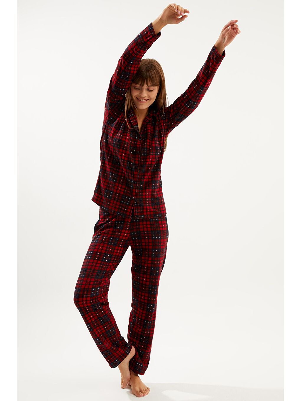 Kırmızı Siyah Ekose Süet Düğmeli Bebe Yaka Uzun Kol Uzun Alt Pijama Takım-1