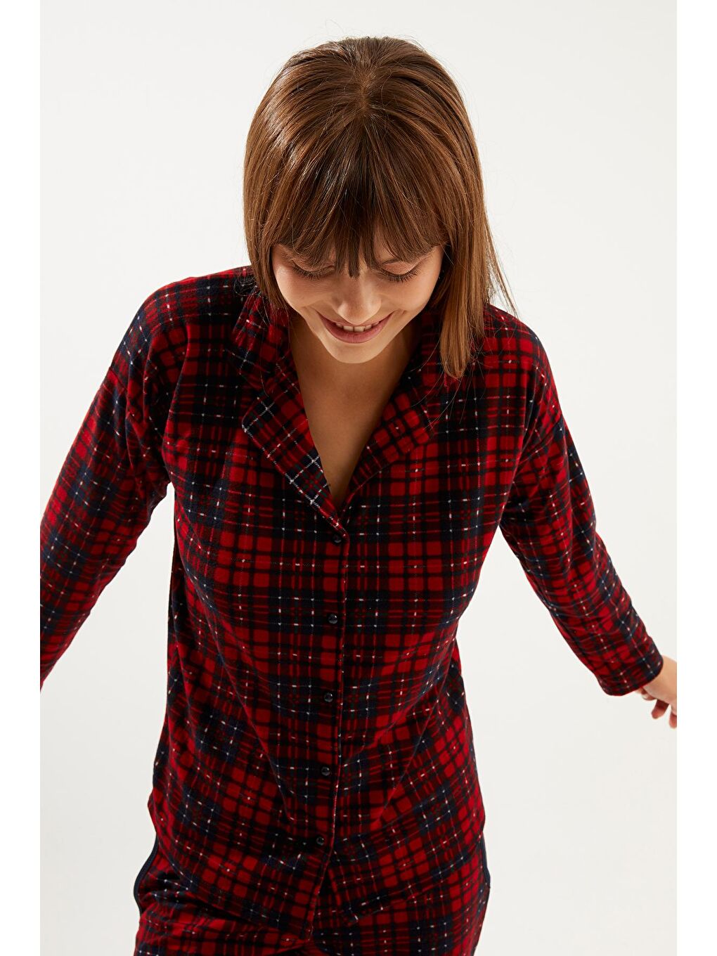 Kırmızı Siyah Ekose Süet Düğmeli Bebe Yaka Uzun Kol Uzun Alt Pijama Takım-3