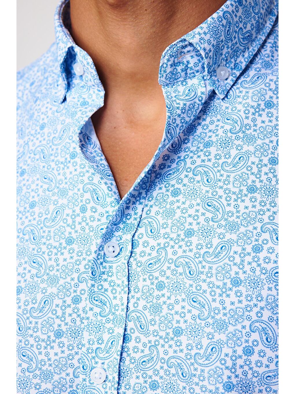 Slim Fit Baskılı Desenli Kolay Ütü Yaka Düğmeli Beyaz Gömlek-3