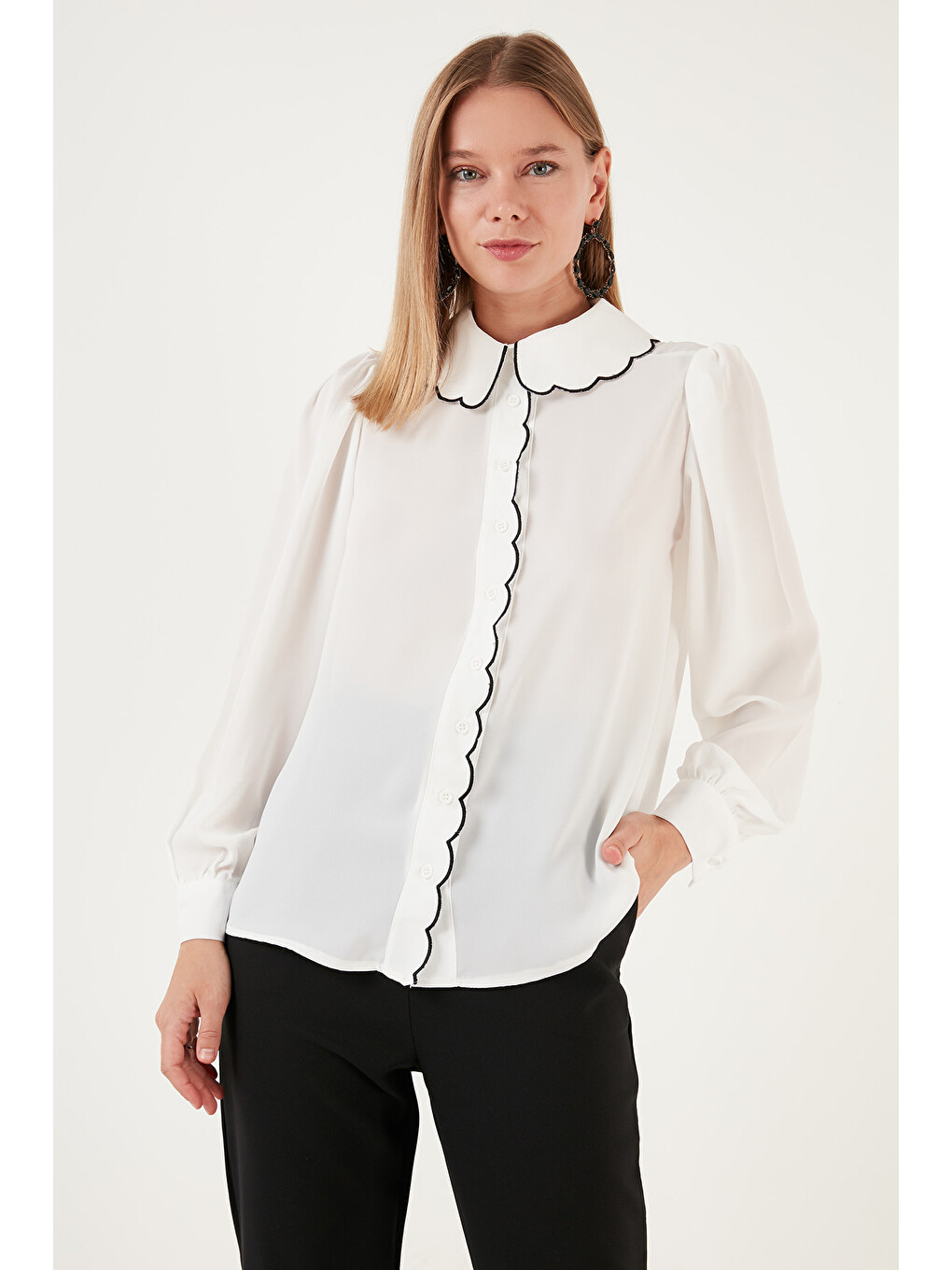 Ekru Yaka Detaylı Regular Fit Şifon Gömlek 61114410-1