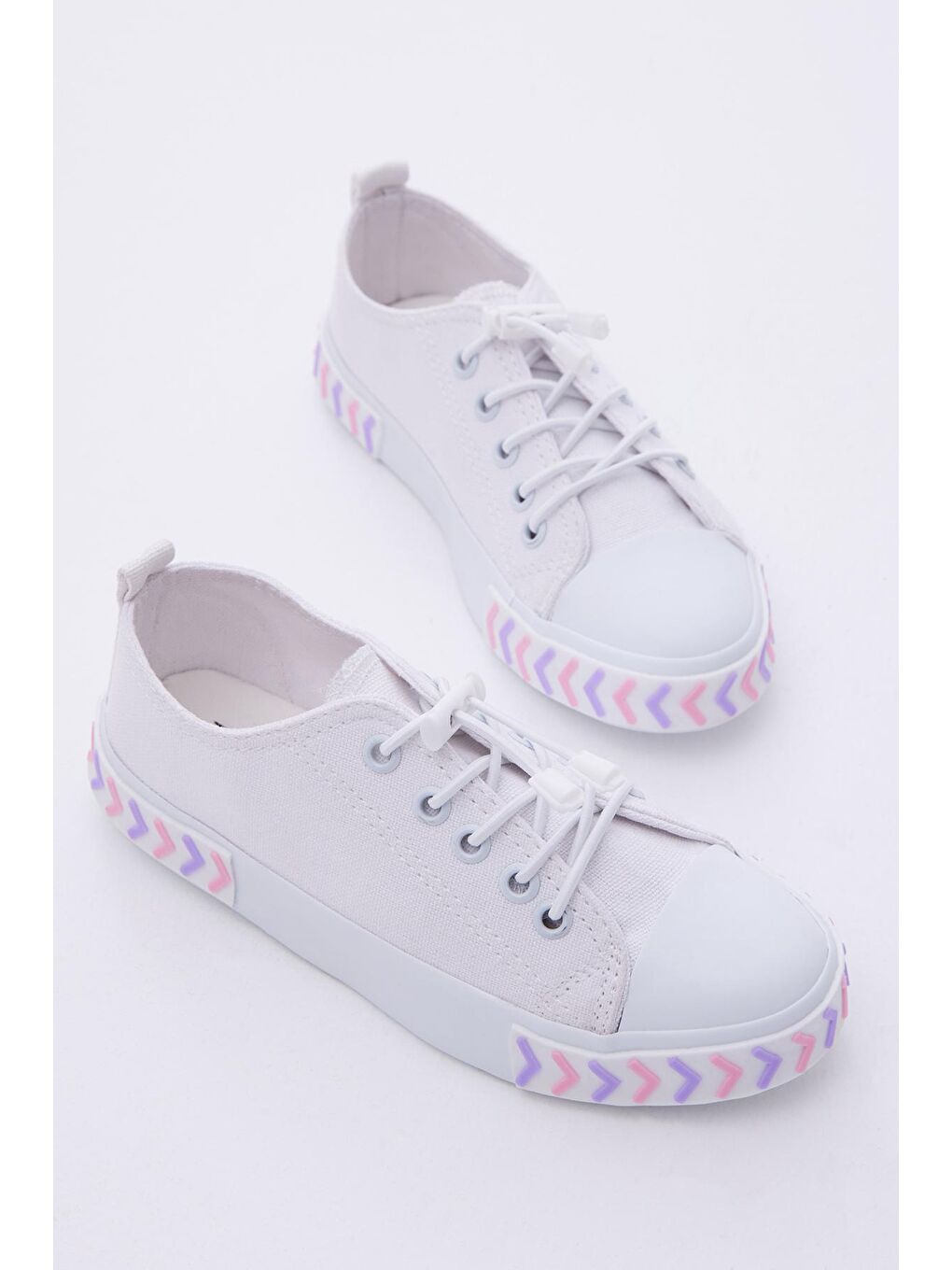 Çocuk Unisex Beyaz Pudra Rahat Kalıp Ok Detaylı Lastik Bağcıklı Kumaş Spor Ayakkabı