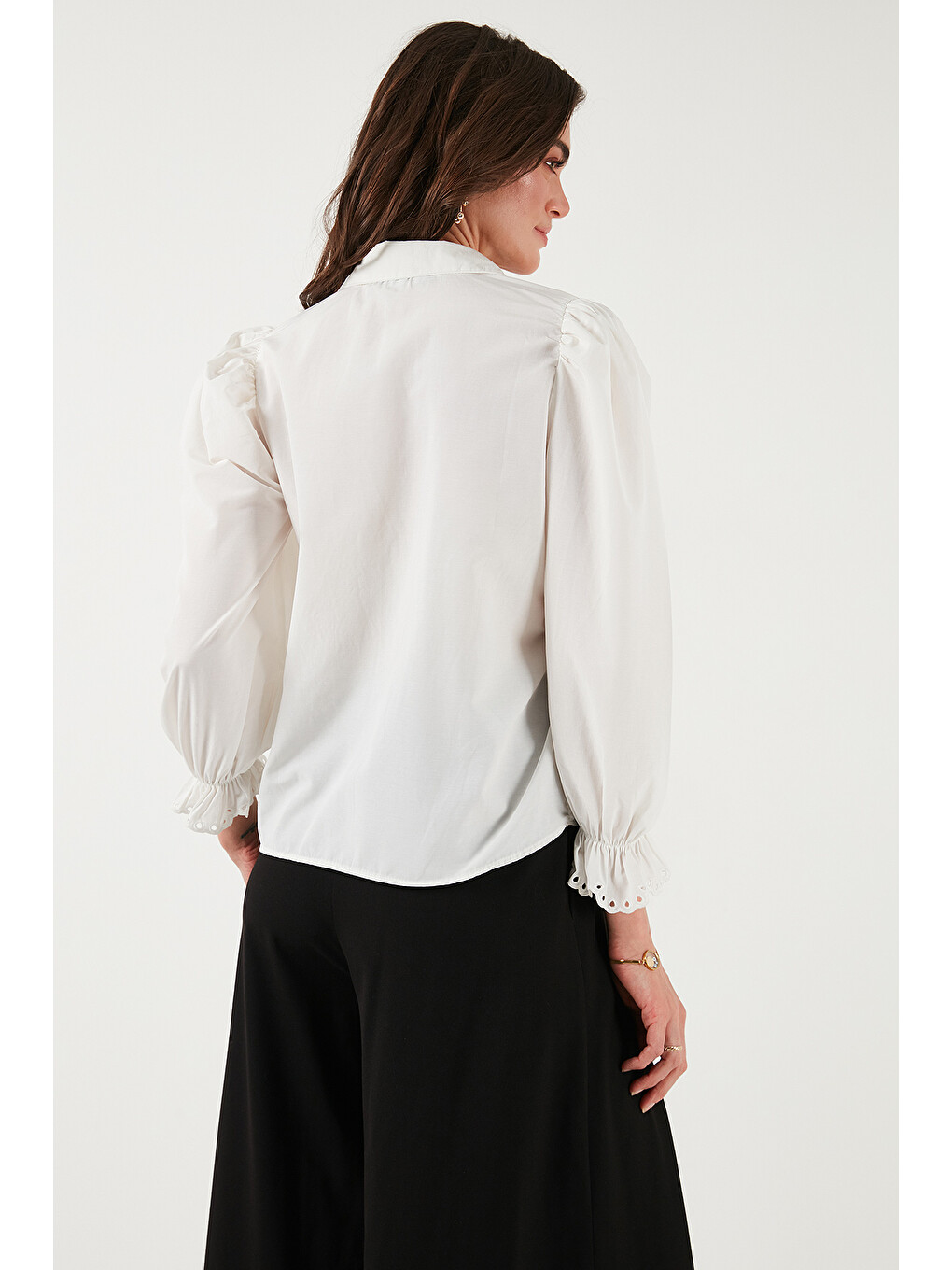 Ekru Pamuklu Slim Fit Nakışlı Balon Kol Gömlek 676208-6