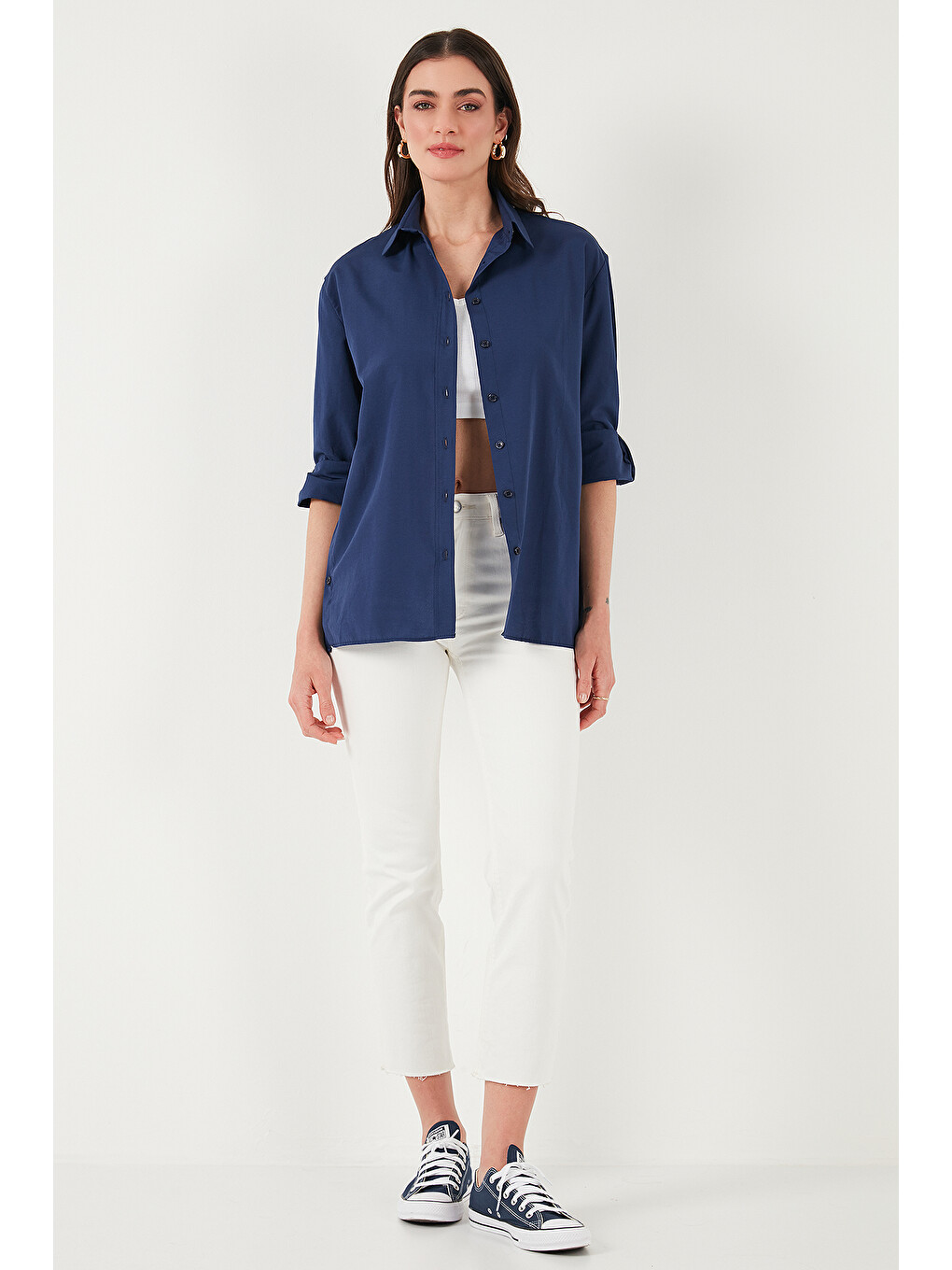 Lacivert Pamuklu Regular Fit İliklenebilen Yırtmaç Detaylı Kadın Gömlek 6772920-3