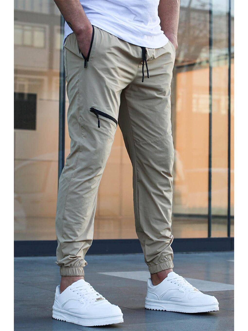 Bej Camel Fermuar Detaylı Paraşüt Jogger Pantolon