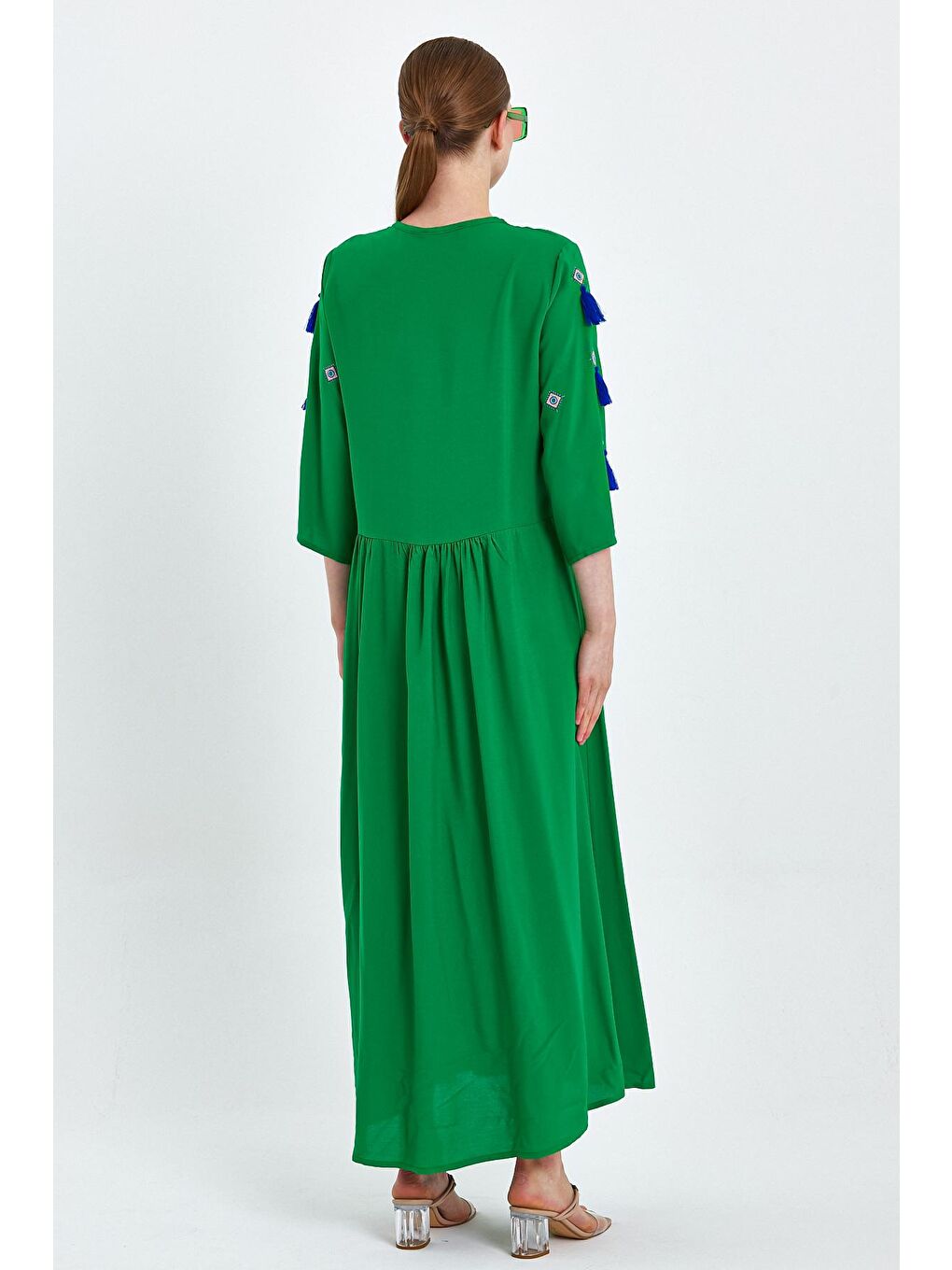Yeşil Kadın Nakışlı Uzun Elbise-4