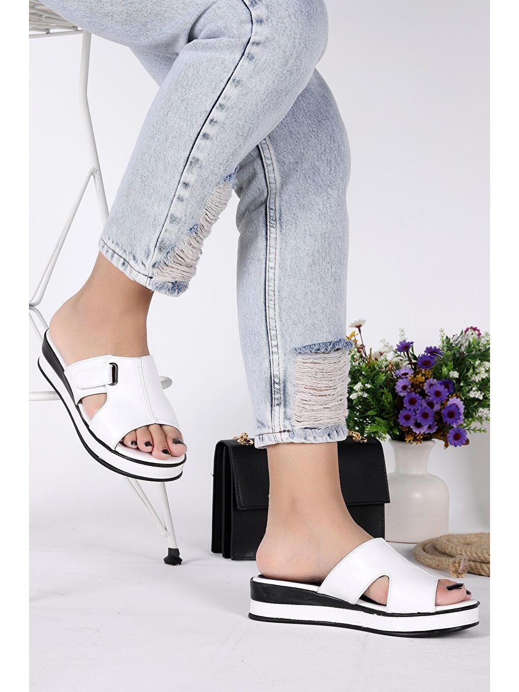 Beyaz Cırtlı Günlük Kadın Terlik Plt 164-2