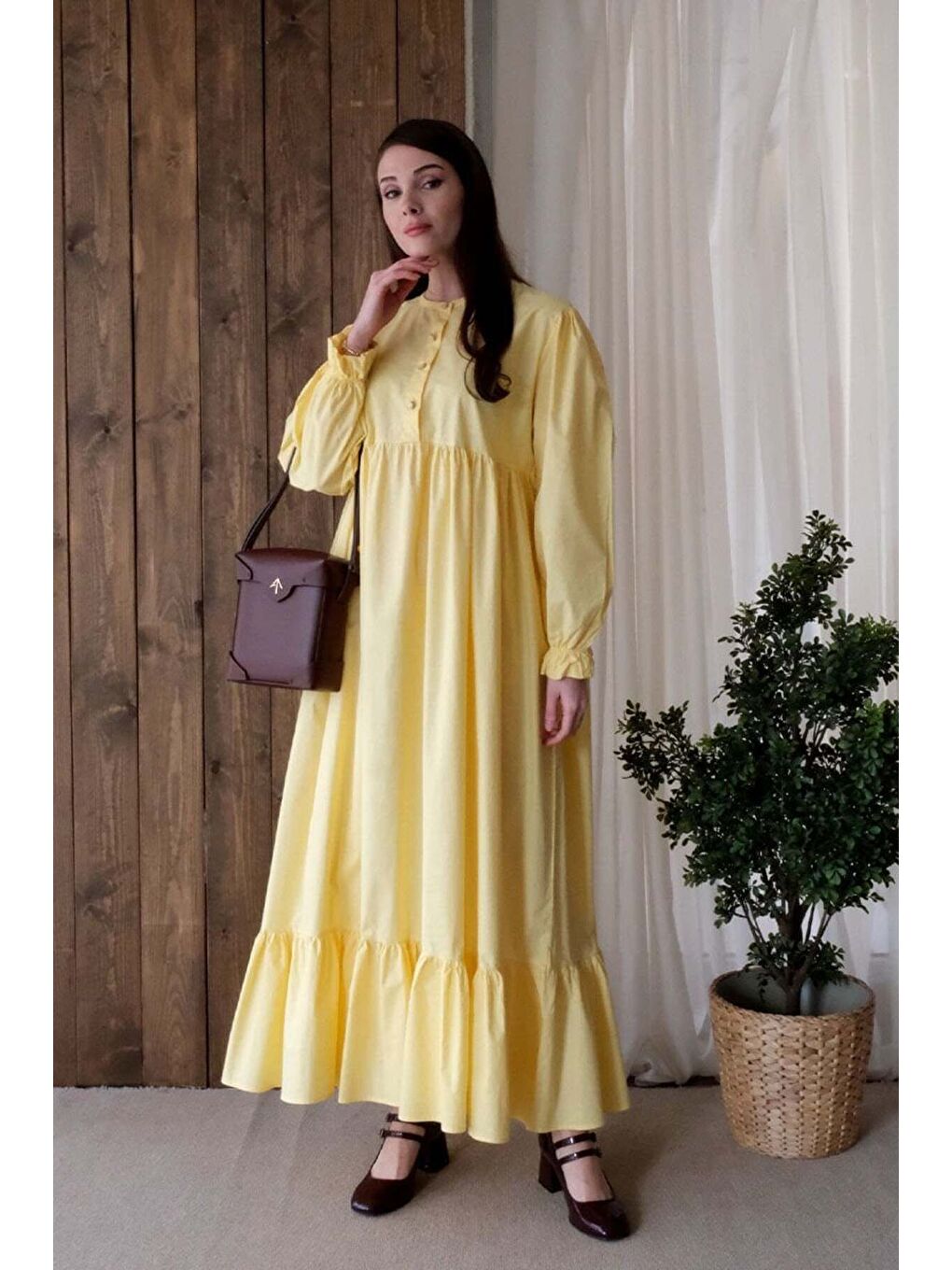 Sarı Düğmeli Elbise