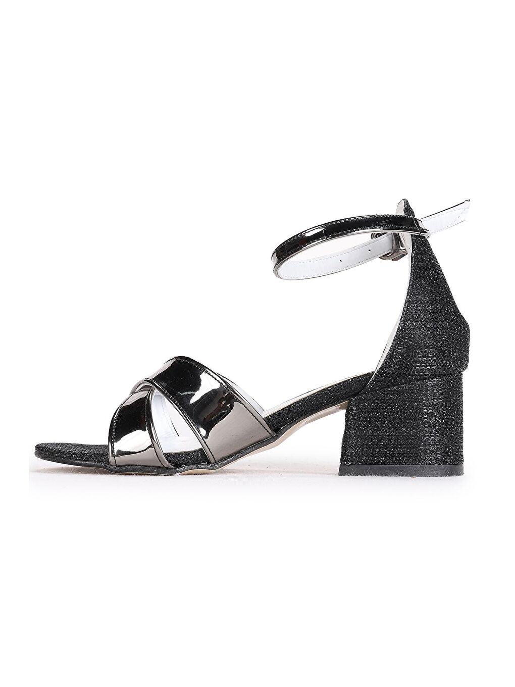 Siyah Kız Çocuk 5 Cm Topuklu Sandalet Ayakkabı 043 Elmnt Çupra-4