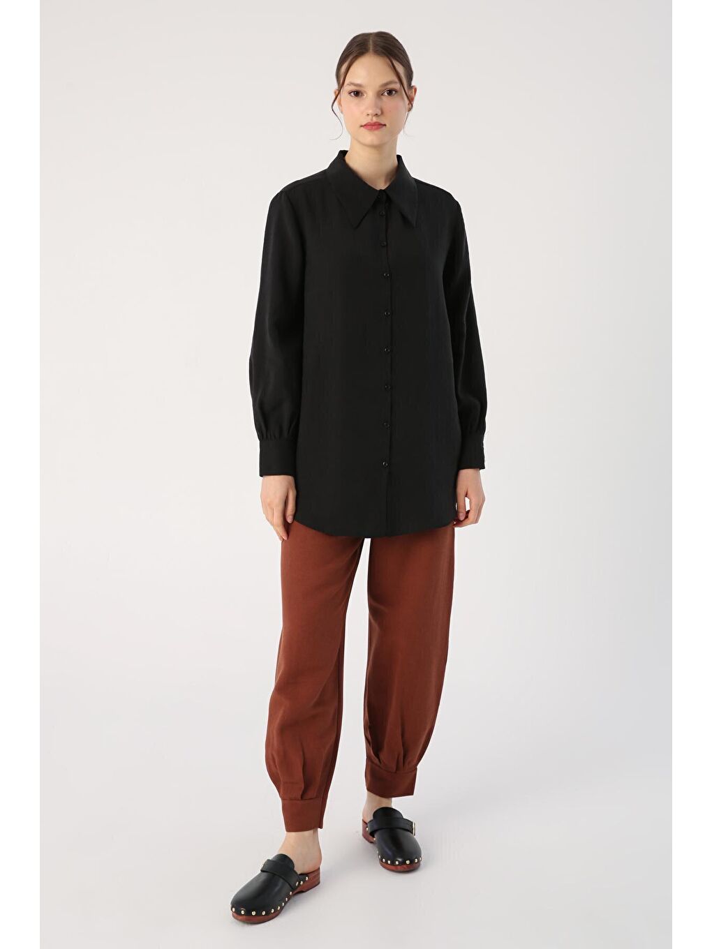 Siyah Sivri Yaka Gömlek Tunik-1