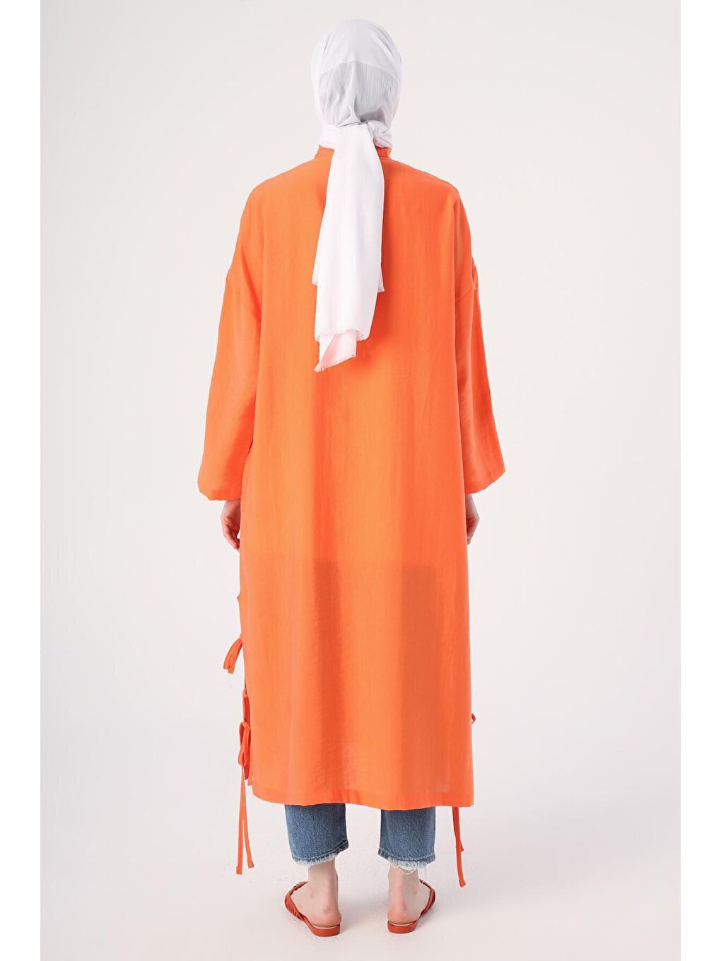 Turuncu Hakim Yaka Bağcıklı Yanları Yırtmaçlı Yazlık Ferace-3