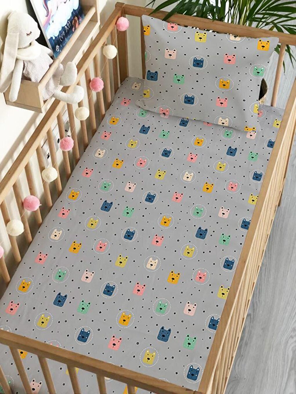 Karışık Köpek Desen Baskılı Bebek Boy Lastikli Çarşaf Seti 60x120 cm