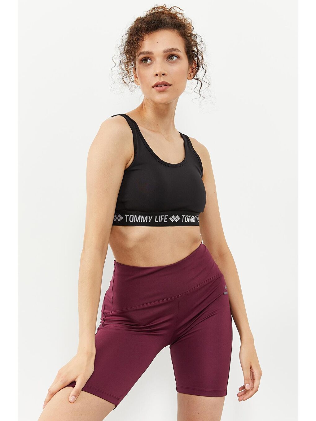 Siyah - Beyaz Yazı Şeritli Standart Kalıp U Yaka Kadın Spor Büstiyer - 97113-3