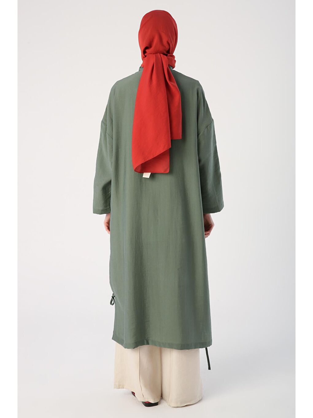 Yeşil Nefti Hakim Yaka Bağcıklı Yanları Yırtmaçlı Yazlık Ferace-3