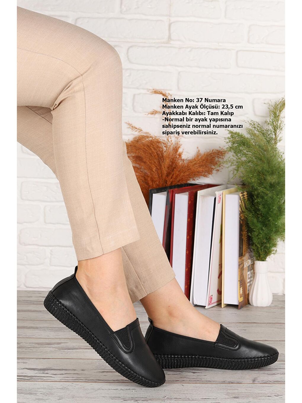 Siyah Cilt Günlük Rahat Taban Kadın Babet 1105-3501-2
