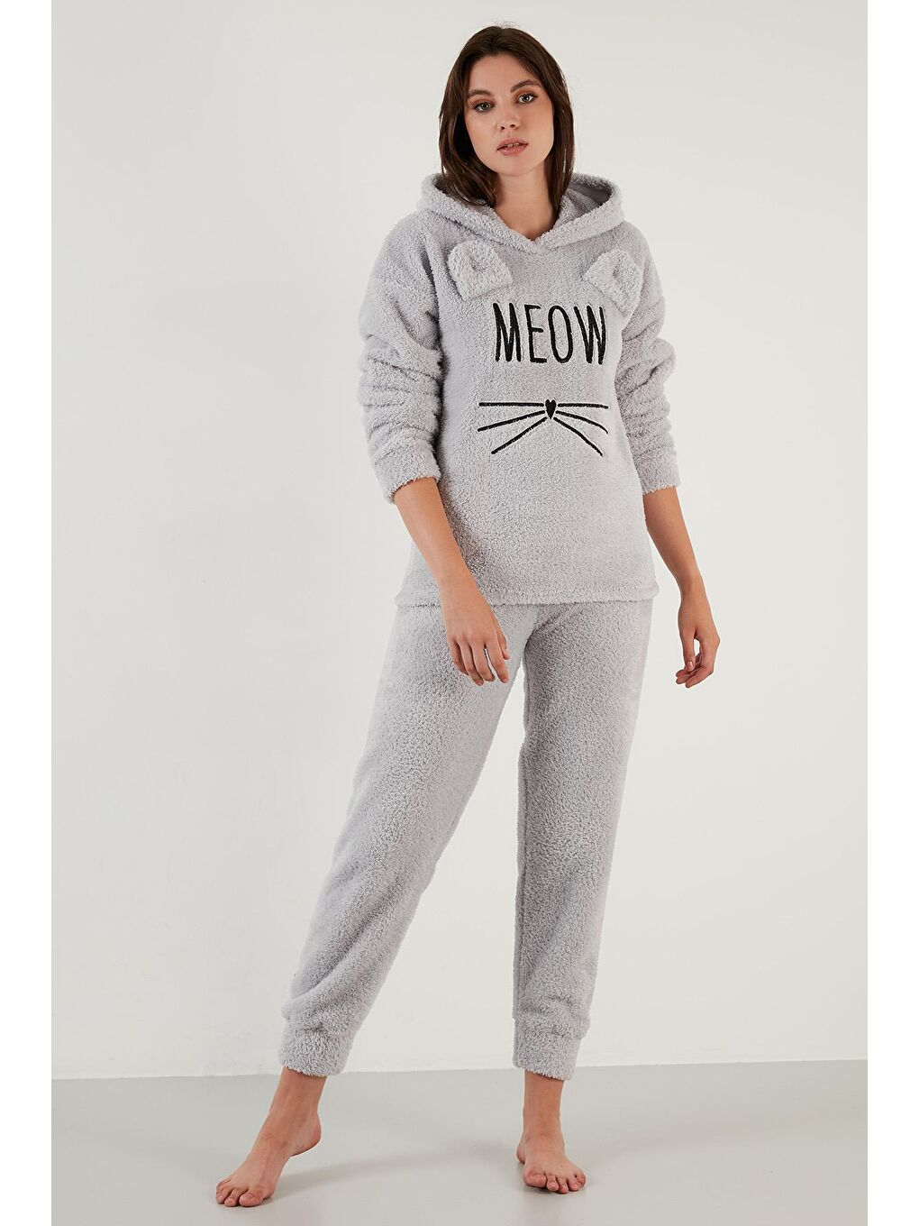 Gri Kapüşonlu Elastik Bantlı Peluş Pijama Takımı 6094130-3