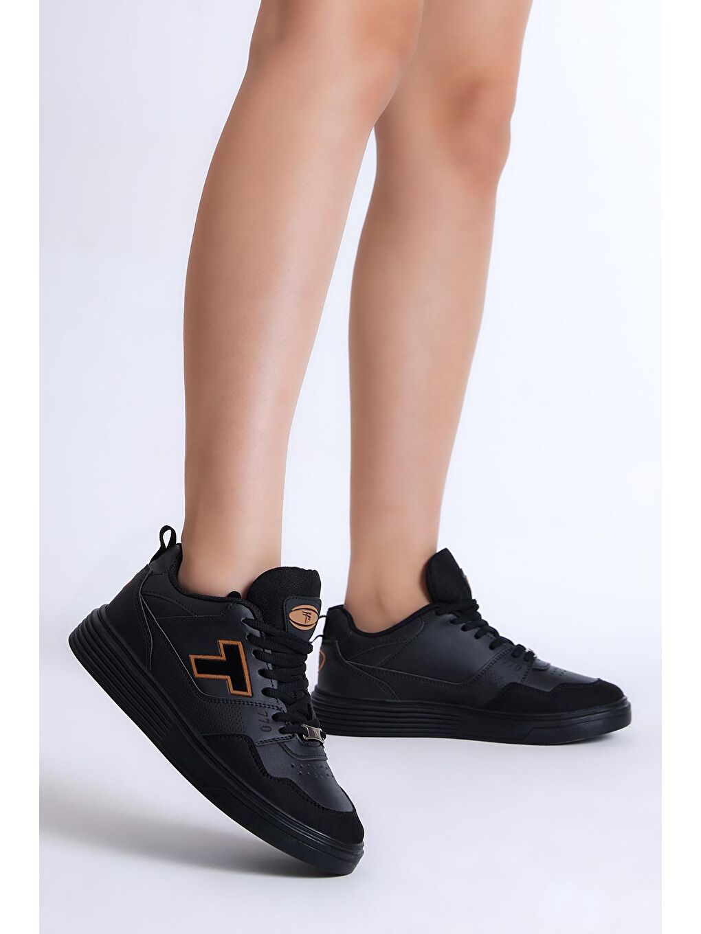 Unisex Siyah Krep Rahat Kalıp Poli Taban Bağcıklı Sneaker