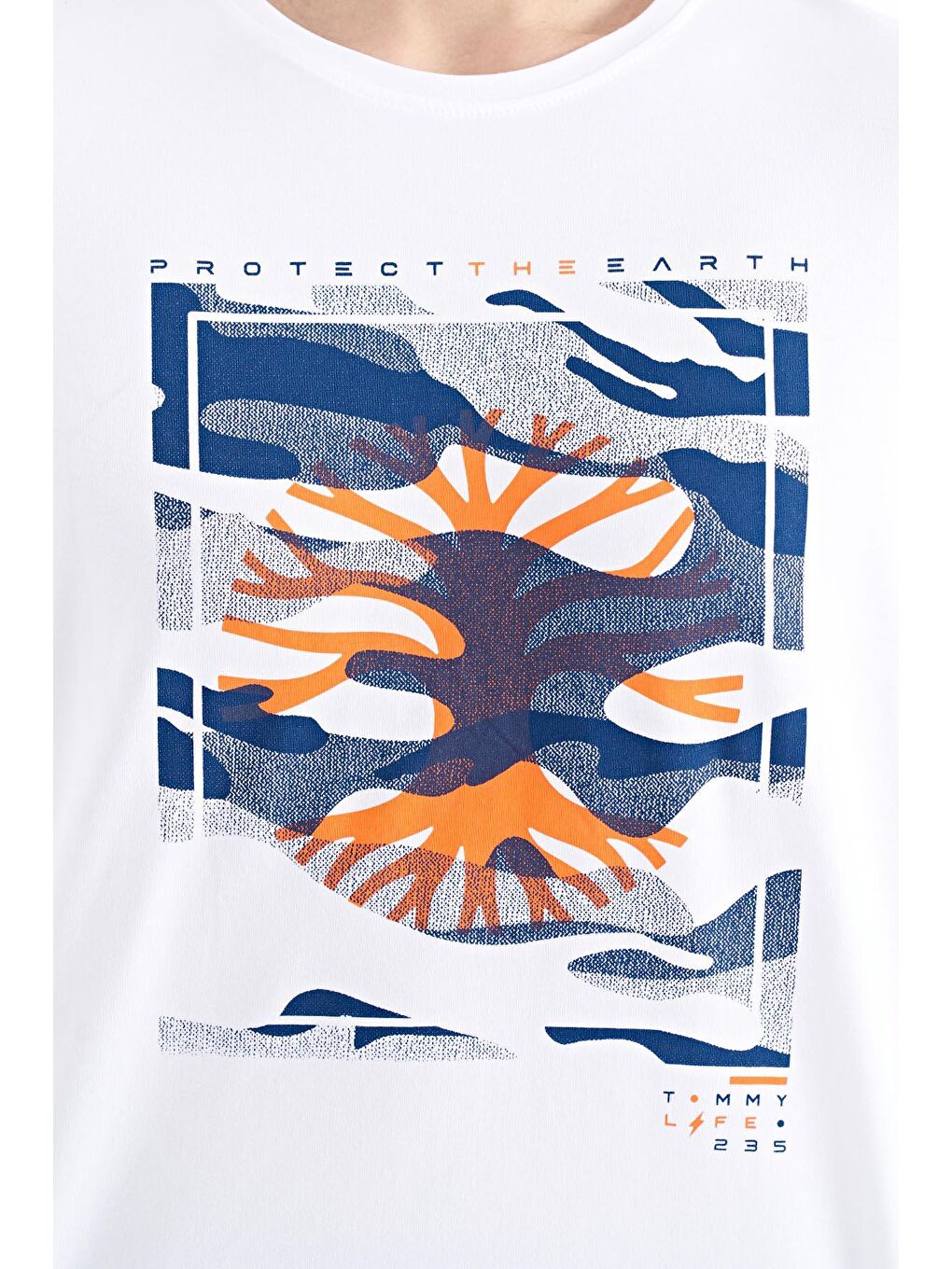 Beyaz Desen Baskılı O Yaka Standart Kalıp Erkek Tişört - 88232-1