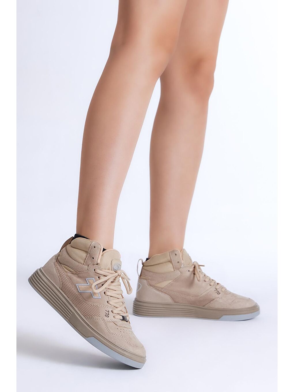 Unisex Bej Rahat Kalıp Poli Taban Bağcıklı Uzun Sneaker