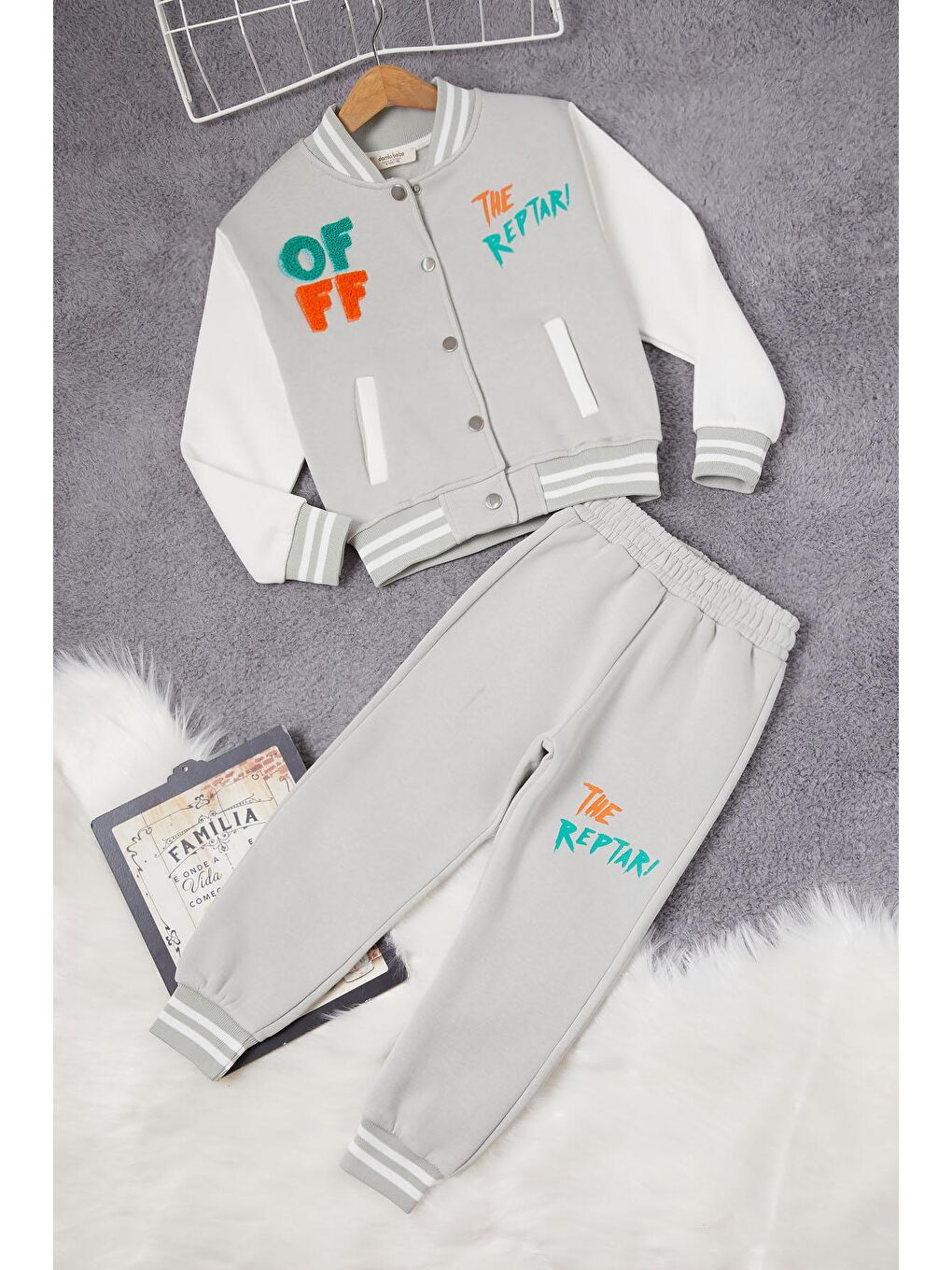 Gri Sırtı Baskılı Şardonlu Erkek Çocuk Kolej Eşofman Takımı 17098-1